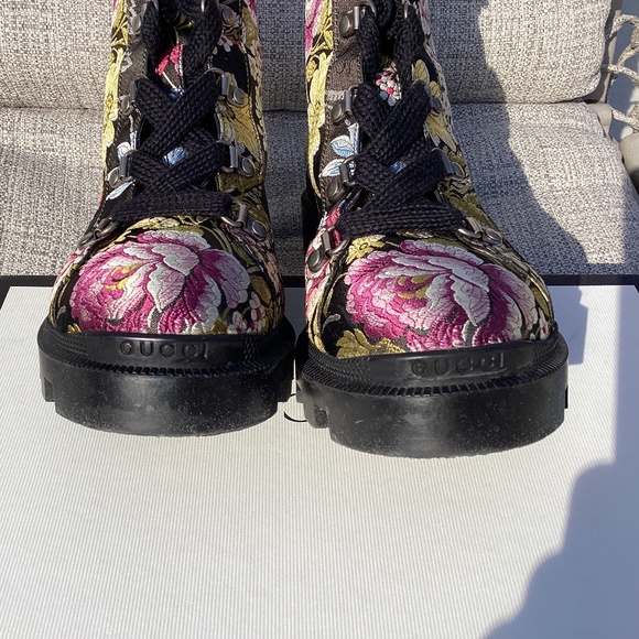 Gucci floral boot - Picture 6 of 16